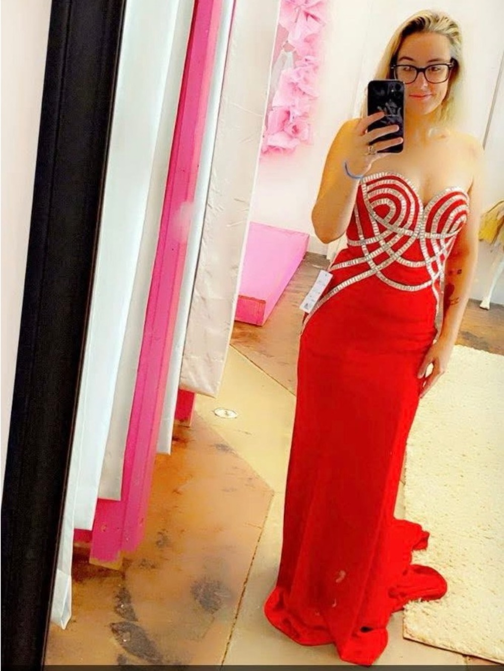 Elegant Strapless Red Evening Gown with Embellished Bodice